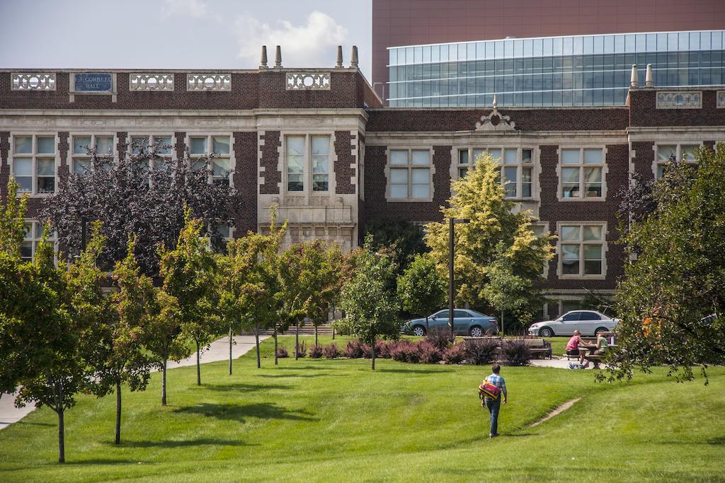University Of Alberta - Hotel Edmonton Eksteriør billede