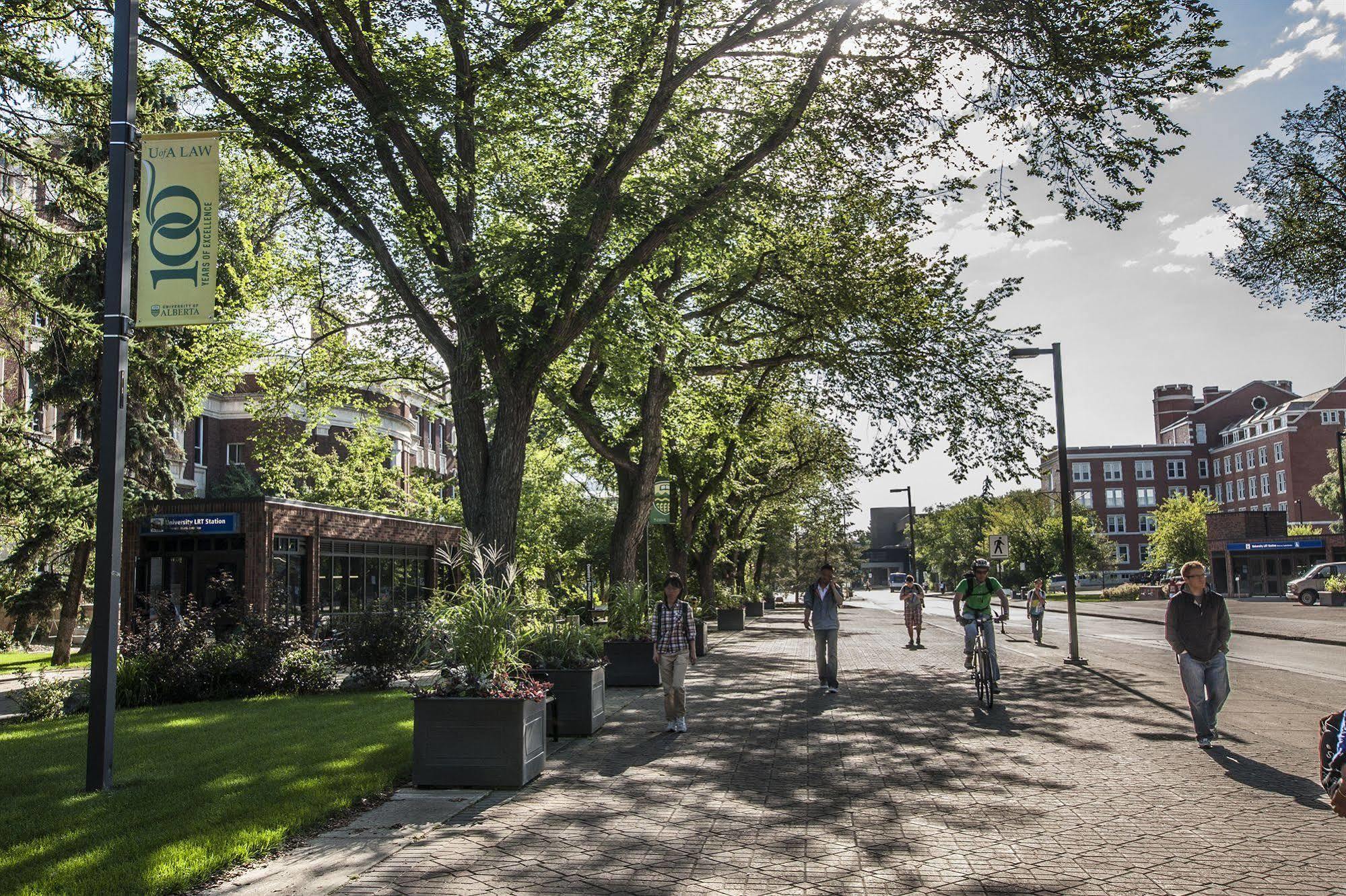 University Of Alberta - Hotel Edmonton Eksteriør billede